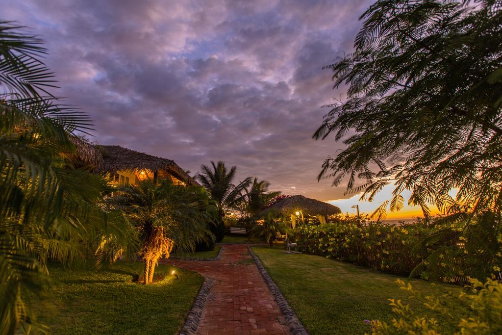 Villas Del Mar Máncora Exteriör bild